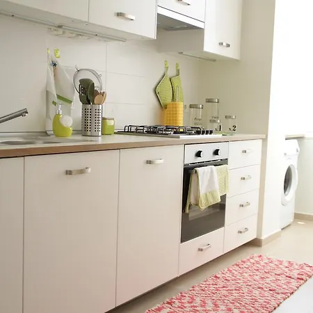 Apartament House *