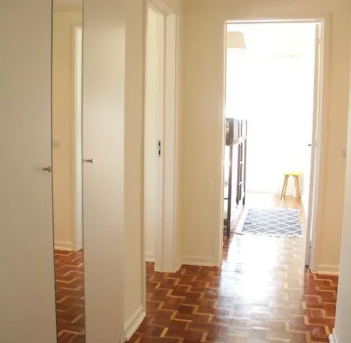 House * Кошта-да-Капарика